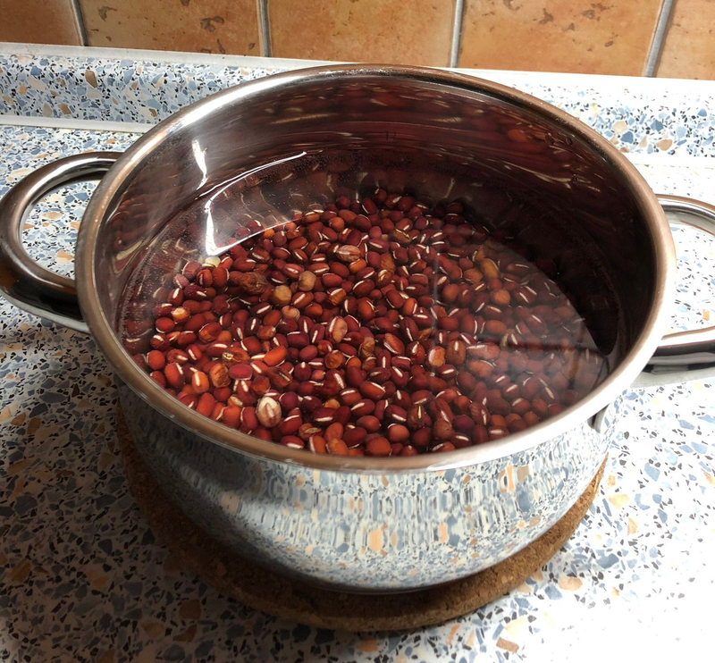 Freshly washed adzuki beans, don’t be surprised, they’ll lose little bit of colour after overnight soaking